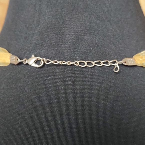 Yellow Flower Teardrop Necklace‎ - Picture 8 of 13